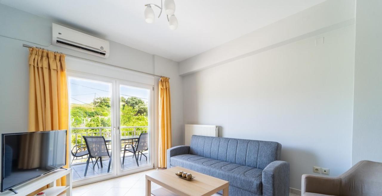 Lagadi Apartment 5 ラッシ エクステリア 写真